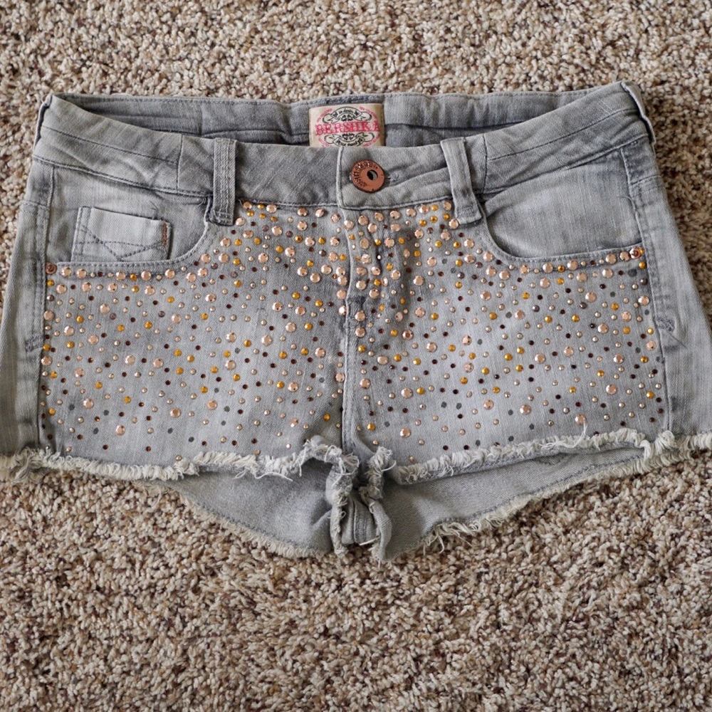Bundle 6 dollars each